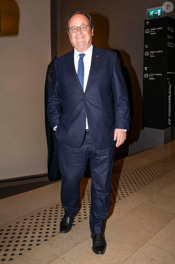 François Hollande - Soirée de débats et d'hommages organisée par le Conseil représentatif des institutions juives de France (CRIF) et le journal satirique français Charlie Hebdo pour se souvenir de l'esprit de la manifestation de 2015 à Paris le 9 janvier 2025 © Pierre Perusseau/Bestimage