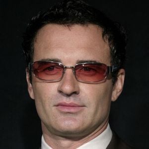 Julian McMahon à la première de "Nip/Tuck" au El Capitan Theatre in Hollywood. Photo par Tuukka Jantti, /PCN/ABACAPRESS.COM