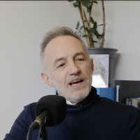 EXCLU : "Que je lui ressemble..." : Ce célèbre acteur auquel Emmanuel Grégoire, candidat à la mairie de Paris, rêve d'être comparé