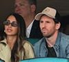 Le duo originaire de Rosario, en province de Santa Fe, est séparé quand Lionel Messi part jouer à Barcelone à l'âge de 13 ans...

Lionel Messi et son épouse Antonela Roccuzzo au 11e jour de l'Open de Miami au Hard Rock Stadium, le 28 mars 2025 à Miami Gardens, en Floride. Photo : MediaPunch/Abaca