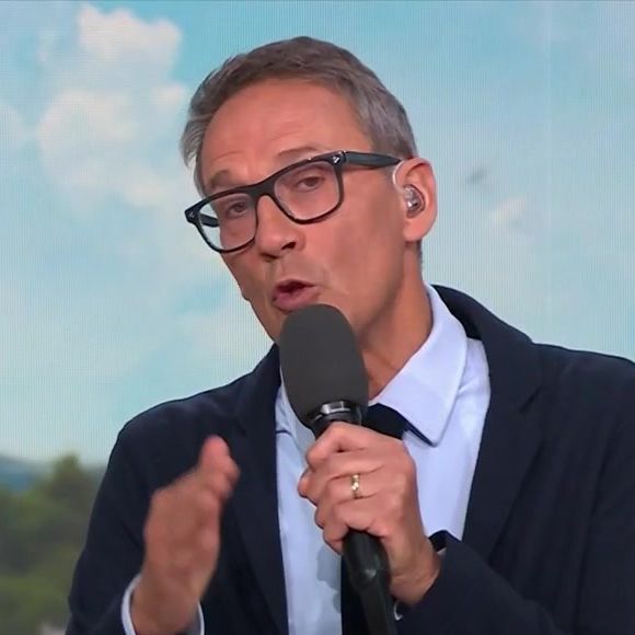 Émission "Ça peut vous arriver" du 4 juin 2025, la journaliste Céline Collonge est insultée de "borgne" en direct.