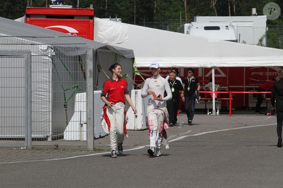 David Schumacher (US Racing - CHRS) avec Vivien Keszthelyi (Audi Sport Seyffarth R8 LMS Cupe) au Championnat de Formule 4 de la manche DTM au Circuit automobile Hockenheimring à Hockenheim, Allemagne, le 4 mai 2018. Photo par Action Press / Bestimage