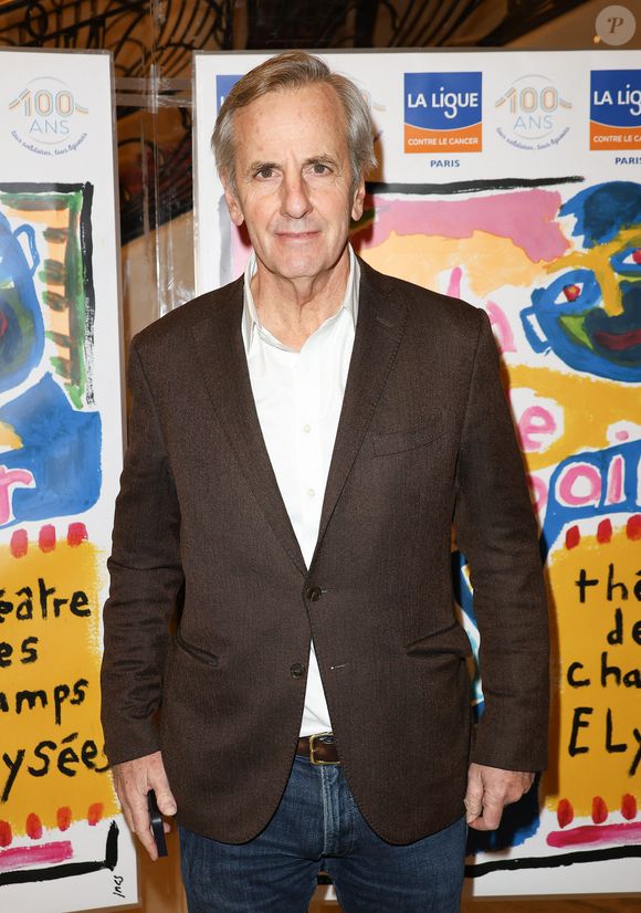 Ce tournage a valu à Bernard de la Villardière et à son équipe d’être interdits d’entrée au Venezuela.

Bernard de La Villardière -  29ème Gala de l’Espoir donné au profit de la recherche contre le cancer au théâtre des Champs-Elysées à Paris le 27 novembre 2023. © Coadic Guirec/Bestimage