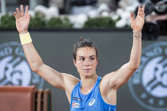 La française Loïs Boisson remporte le quart de finale face à M.Andreeva lors des internationaux de France de Tennis de Roland Garros 2025 (Jour 11), à Paris, France, le 4 juin 2025. © Jacovides-Moreau/Bestimage