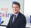 Voici ici une occasion de s'intéresser à son couple avec une ancienne ministre

Exclusif - Manuel Valls sur le plateau de l’émission « Face aux territoires » présentée pa C.Viguier dans les studios de TV5 Monde à Paris, France, le 17 octobre 2024. © Jack Tribeca / Bestimage