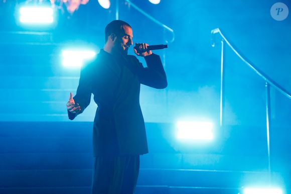 Exclusif - Amir Haddad - Tournage de l'émission "La grande soirée du 31 décembre de Paris" au Petit Palais à Paris, diffusée le 31 décembre sur France 2
© Christophe Clovis / Bestimage
