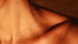 Vous voulez garder votre bronzage plus longtemps ? Un dermatologue partage ses 3 meilleurs conseils