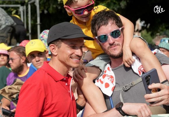 Exclusif - Mathieu Blanchard - Les célébrités lors de “L'Etape du Coeur” de l’association Mécénat Chirurgie Cardiaque lors de la 12ème étape de la 113ème édition du Tour de France entre Nevers et Chalon-sur-Saône, France, le 16 juillet 2026. © Anne-Sophie Guebey/Bestimage