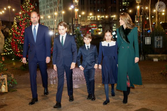 Le prince William, prince de Galles, et Catherine (Kate) Middleton, princesse de Galles...assistent au 5ème concert de chants de Noël Together at Christmas à l'abbaye de Westminster à Londres, le 5 décembre 2025.