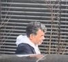 Stéphane Plaza en larmes à la sortie de son procès après avoir été reconnu coupable de "violences habituelles par concubin" et condamné à 12 mois de prison avec sursis, à Paris, France, le 18 février 2025. © Florian Savina/Bestimage