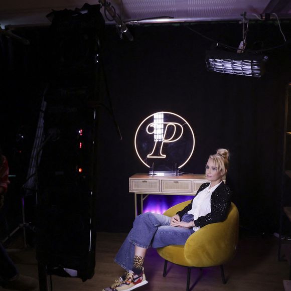 Élodie Gossuin se confie dans En Privé avec - dans les locaux de Webedia