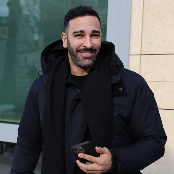Il a révélé qu'il était de nouveau en couple
Exclusif - Adil Rami à la sortie des studios de RTL à Neuilly-sur-Seine, France, le 10 janvier 2025. © Bestimage
