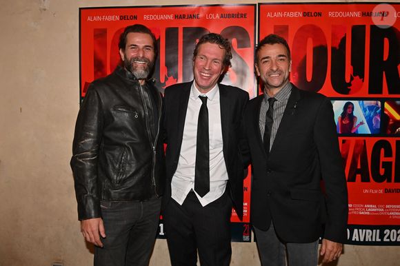 le réalisateur David Lanzmann avec Grégory et Mikaël Fitoussi lors de l'avant-première du film "Jours sauvages" au cinéma Max Linder à Paris le 3 avril 2023. © Tony Fitoussi / Bestimage