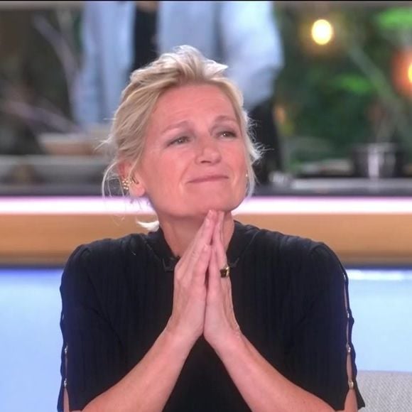 Interrogé par Anne-Elisabeth Lemoine sur une éventuelle carrière de chanteur, il a répondu avec humour qu'il ne fallait jamais dire jamais.

Extrait de l'émission "C à vous" sur France 5, le 8. juin 2026.

© France 5