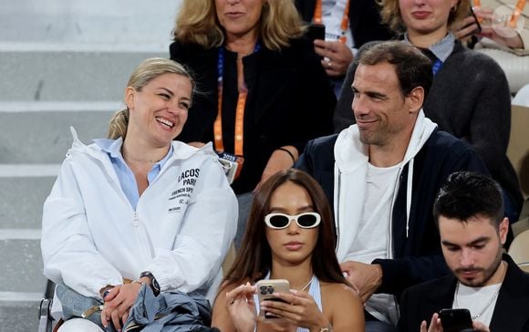 Laure Boulleau et Bruno Cheyrou dans les tribunes lors des Internationaux de France de Tennis de Roland Garros 2025, à Paris, France, le 28 mai 2025. © Jacovides-Moreau/Bestimage