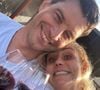 Avec son mari Bertrand Lacherie, elle y réunit toute sa tribu.

L'heure des vacances a sonné pour Élodie Gossuin, son mari Bertrand et leur quatre enfants