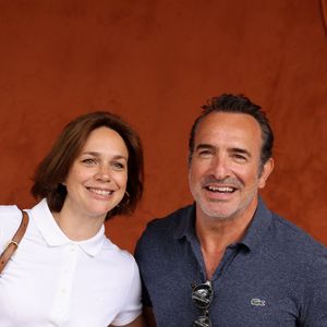 Jean Dujardin et Nathalie Péchalat au village lors des Internationaux de France de tennis de Roland Garros 2023, à Paris, France, le 11 juin 2023. © Jacovides-Moreau/Bestimage