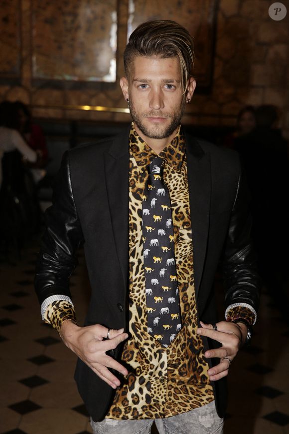 Pour le moment, "les faits sont encore très flous" et "l’enquête est en cours" selon la compagnie de gendarmerie de Gassin. 

EXCLUSIF. Les Marseillais (W9), Paga, lors du lancement de l'émission 'Les Marseillais South Africa' au restaurant Faust a Paris, France le 23 Fevrier 2016. Photo de Jerome Domine/ABACAPRESS.COM