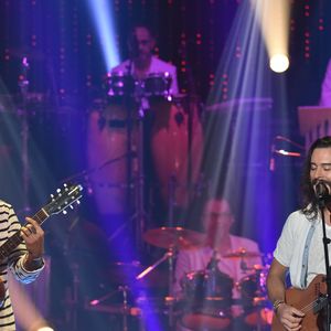Exclusif - Les Fréro Delavega enregistrent leur dernier duo télévisé lors de l'émission "Les Années Bonheur" avant qu'ils ne se séparent, Saint-Denis le 7 mars 2017. © Giancarlo Gorassini/Bestimage