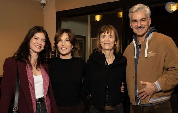 Alice Dufour, Mathilde Seigner, Caroline Proust, François Vincentelli - Avant-première du film "Au cœur de nos terres" au Club de l'Etoile qui sortira sur France 2 le 4 mars à Paris le 17 février 2026. © Julien Sarkissian/Bestimage