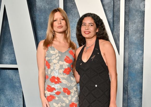 Georgia May Jagger et Karis Jagger au photocall de la soirée "Vanity Fair" lors de la 95ème édition de la cérémonie des Oscars à Los Angeles, le 12 mars 2023.