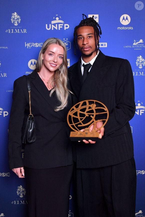 Michael OLISE lors de la cérémonie de remise des Trophées UNFP 2026 au Palais Brongniart le 11 mai 2026 à Paris, France. (POOL UNFP / FEP /ICON) - 34ème édition des Trophées UNFP du Football au Palais Brongniart à Paris le 11 mai 2026. © UNFP / FEP /ICON/PsnewZ/Bestimage