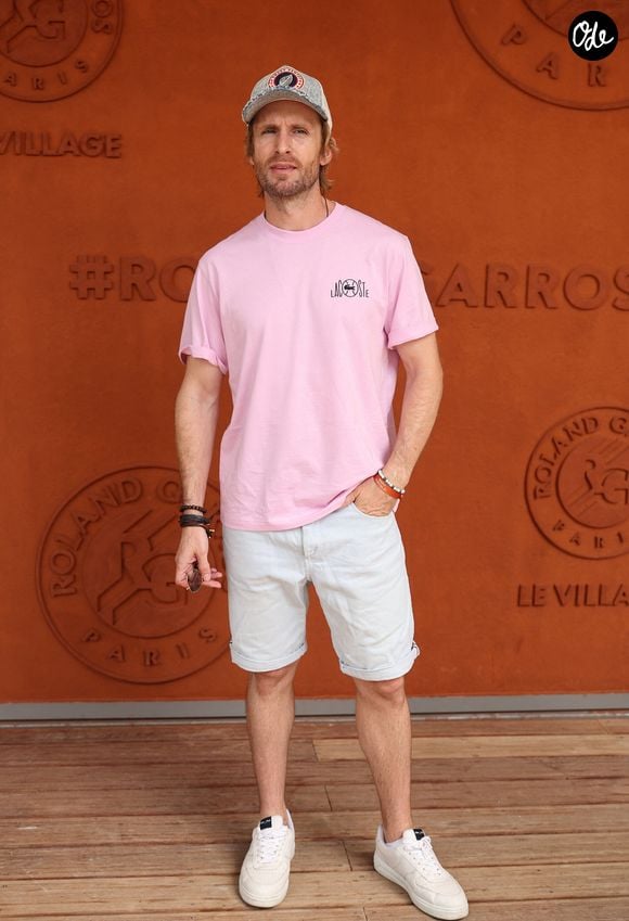 Philippe Lacheau au photocall du village lors des Internationaux de France de Tennis de Roland Garros 2026, à Paris, France, le 29 mai 2026. © Dominique Jacovides/Bestimage