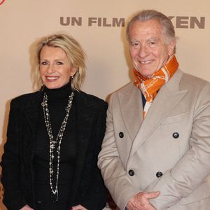 Sophie Davant et William Leymergie assistent à l'avant-première de " Ma Mere, Dieu et Sylvie Vartan " au Pathe Palace à Paris le 17 mars 2025, France. Photo par Jerome Domine/ABACAPRESS.COM