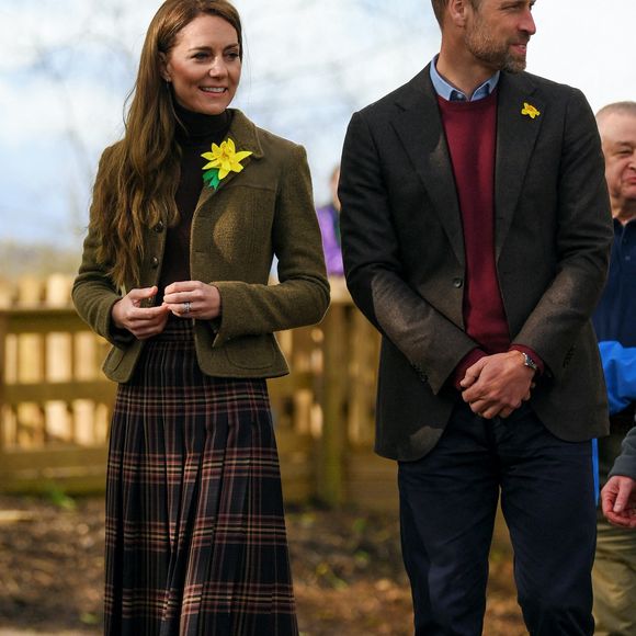Kate Middleton, princesse de Galles et le prince William, prince de Galles  lors d'une visite au Meadow Street Community Garden and Woodland à Pontypridd au Pays de Galles le 26 février 2025. (Alpha / Bestimage).