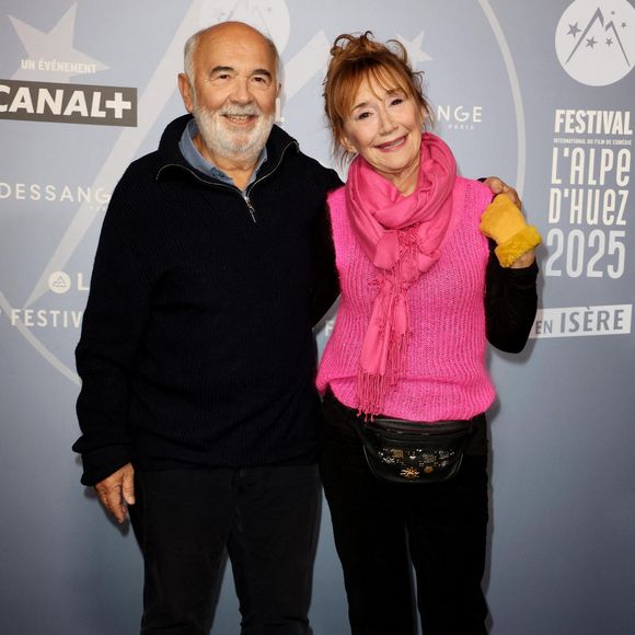 Gérard Jugnot, Marie-Anne Chazel au photocall de la cérémonie d'ouverture du 28ème Festival International du Film de Comédie à l'Alpe d'Huez le 13 janvier 2025.

© Dominique Jacovides / Bestimage