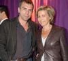 Le duo, que certains pouvaient juger mal assorti, a vécu une histoire médiatisée et passionnelle de 2003 à 2007...

Philippe Torreton et Claire Chazal assistent à la soirée de lancement de la nouvelle chaîne de TNT, France 4, organisée à l'Élysée Montmartre à Paris, en France, le 31 mars 2005. Photo de Giancarlo Gorassini/Abaca