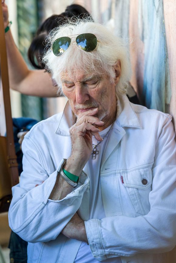 Il y a quelques jours, le chanteur regrettait de ne plus être invité aux Francofolies de la Rochelle...

3ème édition d'écrivains à Gonzague Saint Bris, Hugues Aufray assistant à l'événement annuel de dédicace 'Foret Des Livres' à Chanceaux-Pres-Loches, près de Tours, France, le 28 août 2022. Photo by Pascal Avenet/ABACAPRESS.COM