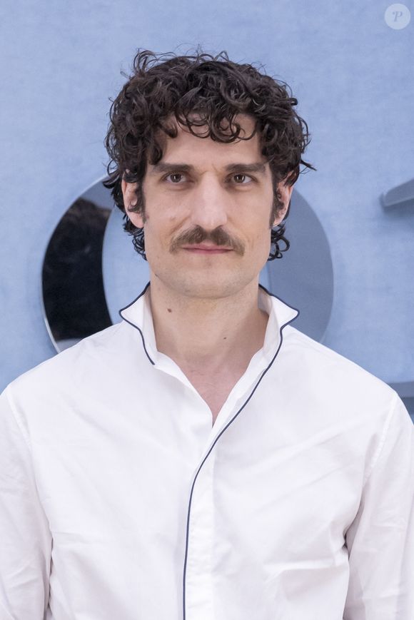 Ensemble, Louis Garrel et Oumy ont passé des vacances à Los Angeles.

Louis Garrel au photocall au défilé DIOR de la mode homme Printemps/Été 2026 dans le cadre de la Fashion Week de Paris à l'Hôtel National des Invalides, Place Vauban, à Paris, France, le 27 juin 2025. © Olivier Borde/Bestimage