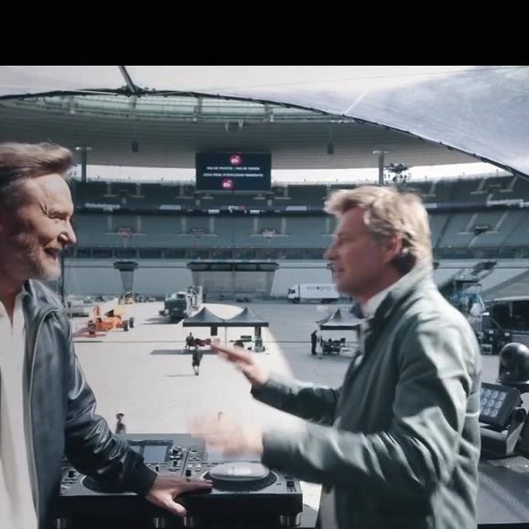 David Guetta dit avoir pris une décision importante. "Je sens qu'il faut réduire un peu, il faut faire moins de voyages" a-t-il confié à Laurent Delahousse

David Guetta interviewé par Laurent Delahousse avant ses trois concerts au Stade de France en juin 2026. Capture d'écran France 2/20h30 le Dimanche