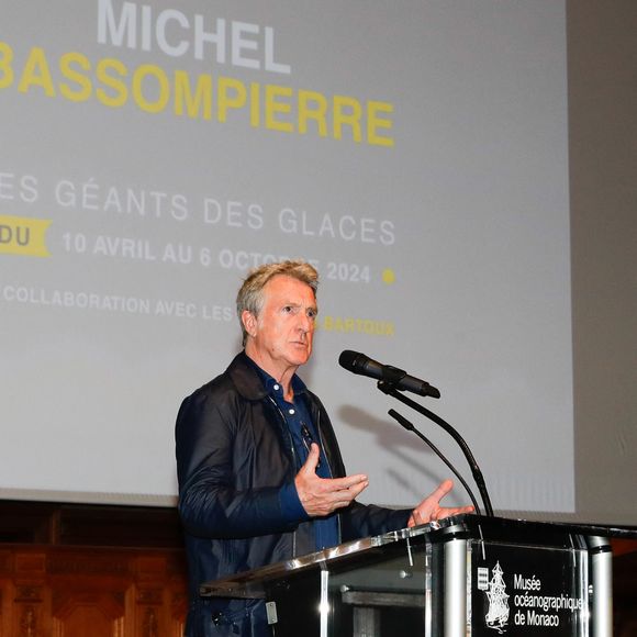 Exclusif -  François Cluzet lors de la visite de l'exposition Les Géants des Glaces de M.Bassompierre au musée océanographique de Monaco le 10 avril 2024.

© Claudia Albuquerque / Bestimage