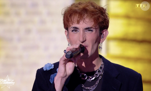 Une prestation très attendue, mais qui a finalement divisé les internautes et déçu le jury. Censée mesurer l’harmonie du groupe, cette interprétation a plutôt mis en lumière certaines failles.

"Star Academy", capture d'écran TF1