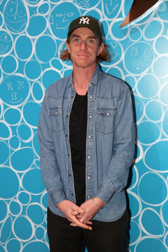 Ben Mazué - Soirée Ruinart au Palais de Tokyo pour le lancement de sa collaboration artistique avec l'artiste plasticien J. Hein. La Maison Ruinart a confié sa Carte Blanche 2022 à J. Hein qui a imaginé une installation artistique traduisant son parcours sensoriel en Champagne : "Right Here, Right Now". A Paris le 31 Mars 2022. © Bertrand Rindoff/Bestimage