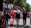 On ne pouvait pas la manquer ! Charlene de Monaco a brillé dans sa combinaison rouge.
Le prince Albert II de Monaco et la princesse Charlene, Andrea Casiraghi, Bernard Arnault lors du Grand Prix de Formule 1 de Monaco Tag Heuer © Dante Badano / PsnewZ / Bestimage