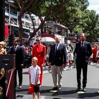 Grand Prix de Monaco : combinaison flamboyante pour Charlene au bras d'Albert, Charlotte Casiraghi opte pour la mini-robe