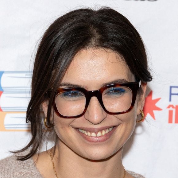 Lucie Bernardoni participe au festival du livre 'Des Livres, Des Artistes' à la Maison de la Chimie le 01 décembre 2024 à Paris, France. Photo par Nasser Berzane - Abaca