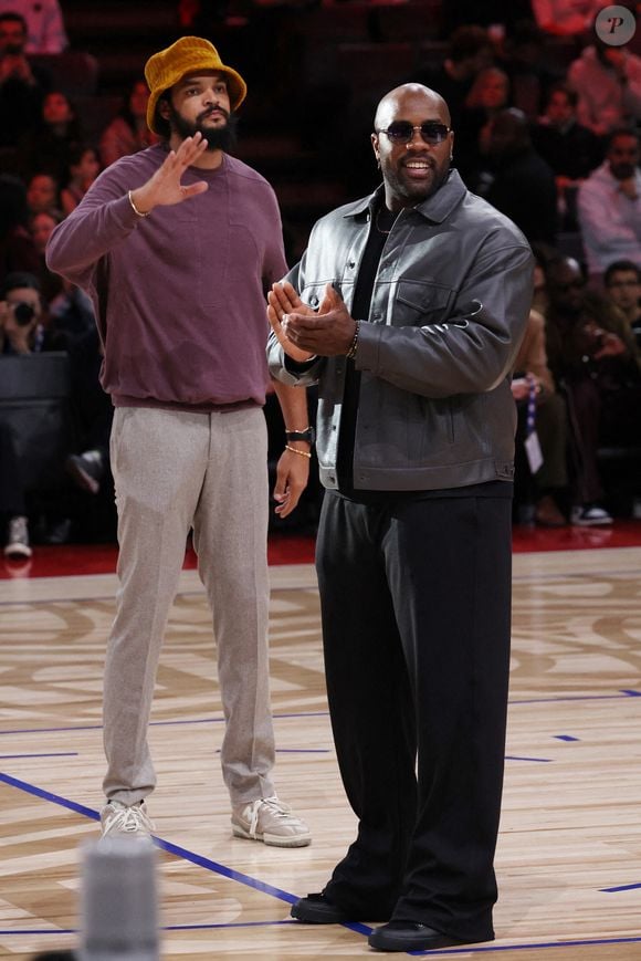 Joakim Noah et Teddy Riner participent au NBA PARIS JAM à Paris, France, le 24 janvier 2025. Photo par Jerome Dominé/ABACAPRESS.COM