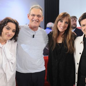 Exclusif - Vincent Dubois, sa fille Camille Dubois, Lynda Lemay et Jean-Felix Lalanne lors de l'enregistrement de l'émission Vivement dimanche au studio Rive gauche, présentée par M.Drucker, diffusée sur France 3 le 10 mai 2026, à Paris, France, le 14 avril 2026. © Guillaume Gaffiot/Bestimage