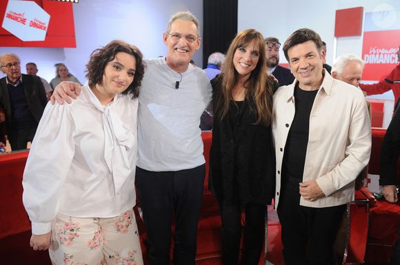 Exclusif - Vincent Dubois, sa fille Camille Dubois, Lynda Lemay et Jean-Felix Lalanne lors de l'enregistrement de l'émission Vivement dimanche au studio Rive gauche, présentée par M.Drucker, diffusée sur France 3 le 10 mai 2026, à Paris, France, le 14 avril 2026. © Guillaume Gaffiot/Bestimage