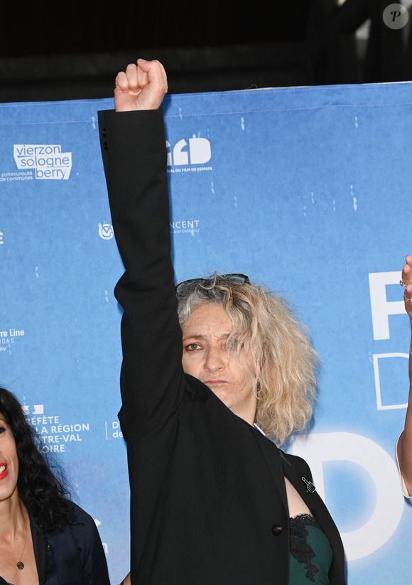 Corinne Masiero - Photocall de la clôture du Festival du Film de Demain (FFD) au ciné Lumière à Vierzon le 5 juin 2022.

© Coadic Guirec / Bestimage