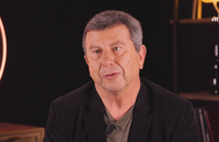Pascal Bataille en interview pour "En privé avec", format original de Webedia. ll se confie sur son cancer du poumon.