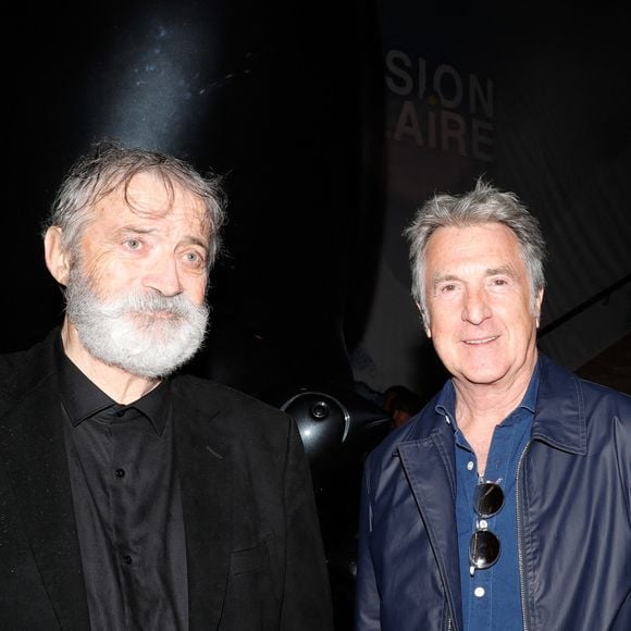 Très affecté, le comédien a tenu à saluer une dernière fois la douceur et la grandeur d'âme de son ami disparu.

Exclusif -  Michel Bassompierre et François Cluzet lors de la visite de l'exposition Les Géants des Glaces de M.Bassompierre au musée océanographique de Monaco le 10 avril 2024.

© Claudia Albuquerque / Bestimage