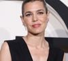 Un look parfait pour une soirée prestigieuse

Charlotte Casiraghi assiste au gala d'ouverture de la saison de ballet à l'Opéra Garnier à Paris, en France, le 10 octobre 2026. Photo : Jérôme Domine/ABACAPRESS.COM