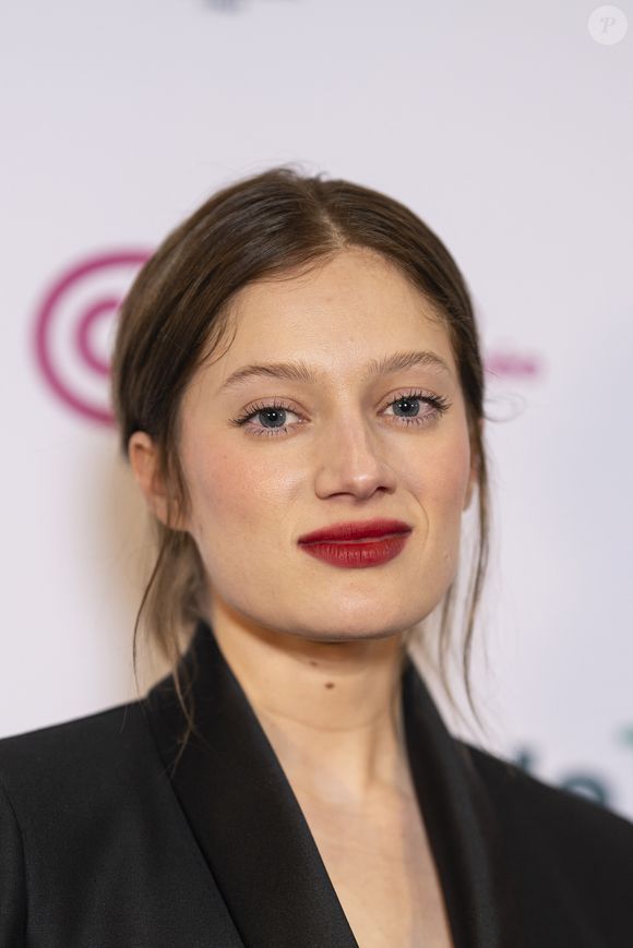 Nadia Tereszkiewicz au photocall de la Cérémonie des Lumières à l'Institut du monde arabe à Paris le 18 janvier 2026.

© Perusseau / Sarkissian / Bestimage