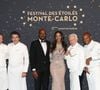 Entre avril et novembre, de grands chefs renommés ont concocté des plats signatures lors de dîners proposés dans les hôtels et restaurants de la Société des Bains de Mer (SBM), le resort le plus étoilé d’Europe avec 7 étoiles au Guide Michelin. 

Harry Roselmack et son épouse en compagnie des Chefs du Groupe Société des Bains de Mer de Monte-Carlo Cédric Grolet, Dominique Lory, Yannick Alleno, Alain Ducasse et Marcel Ravin, lors du Festival des Etoilés Monte-Carlo 2025 au Sporting de Monte-Carlo à Monaco, le 29 novembre 2025. Photo by Jean-Charles Vinaj/ABACAPRESS.COM