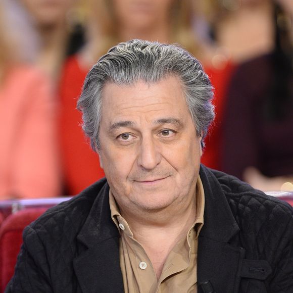 Ne regrettant pas du tout Paris et sa pollution, l'ex-mari de Marie-Anne Chazel confiait également : "Paris est devenu invivable".

Christian Clavier - Enregistrement de l'émission "Vivement Dimanche" à Paris, le 17 décembre 2014. L'émission sera diffusée le 21 décembre 2014.